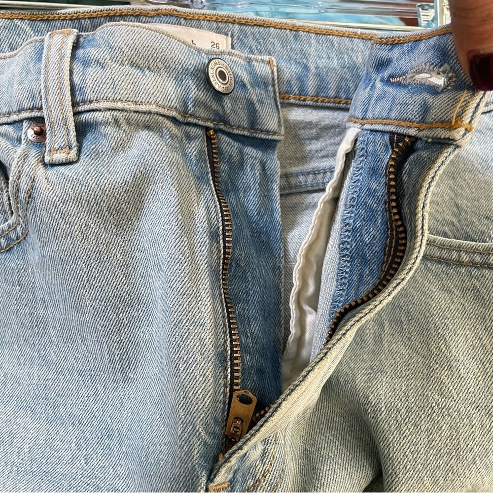 A & F 90’s relaxed high rise straight leg jeans 26/2 - Picture 7 of 7
